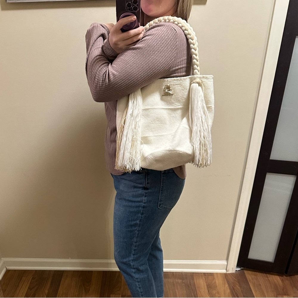 WAPA Handmade Over the shoulder Rapunzel white and tan bag - Picture 8 of 10